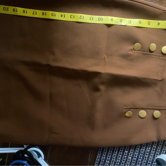 TiMO -Beautiful skirt designed in Oslo Norway made in Portugal, design detail - Picture 10 of 11